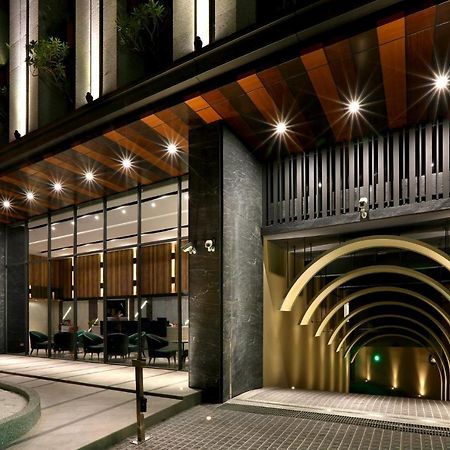 Kun Hotel Taichung Extérieur photo