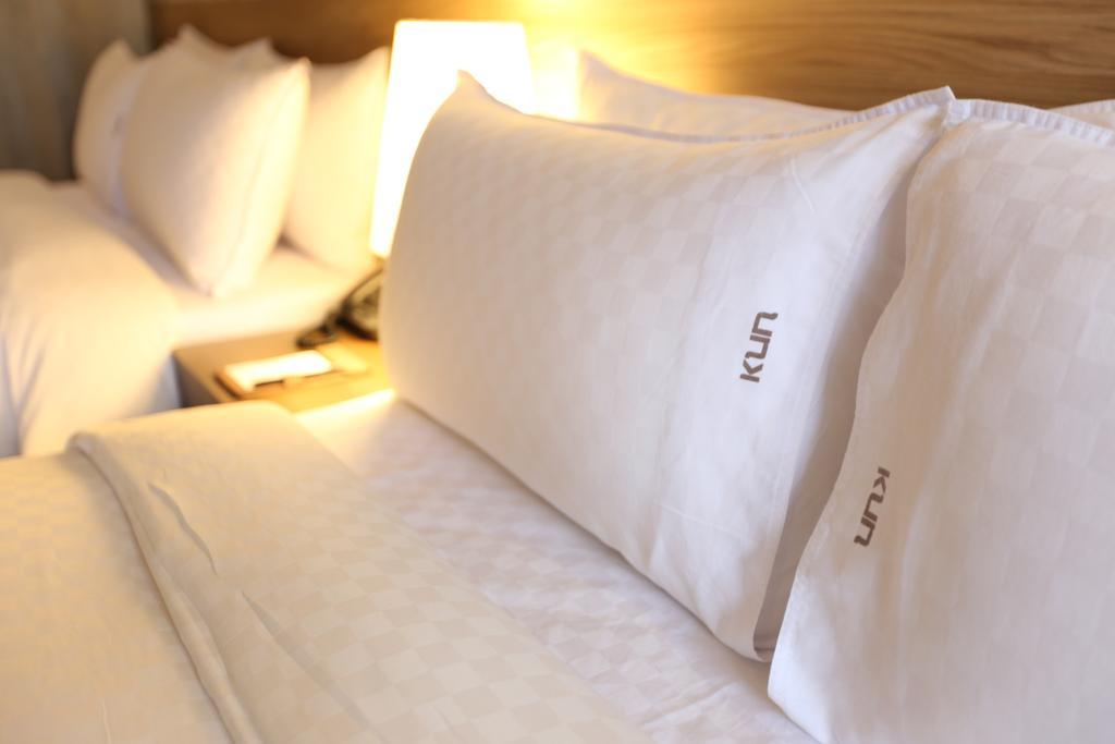 Kun Hotel Taichung Extérieur photo