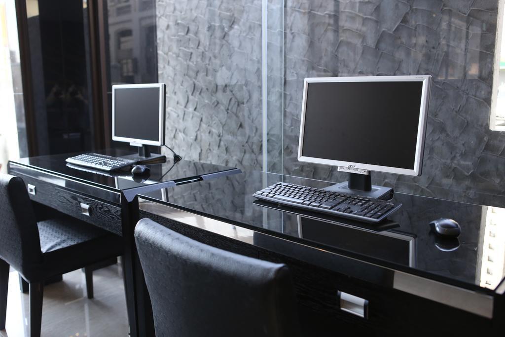 Kun Hotel Taichung Extérieur photo