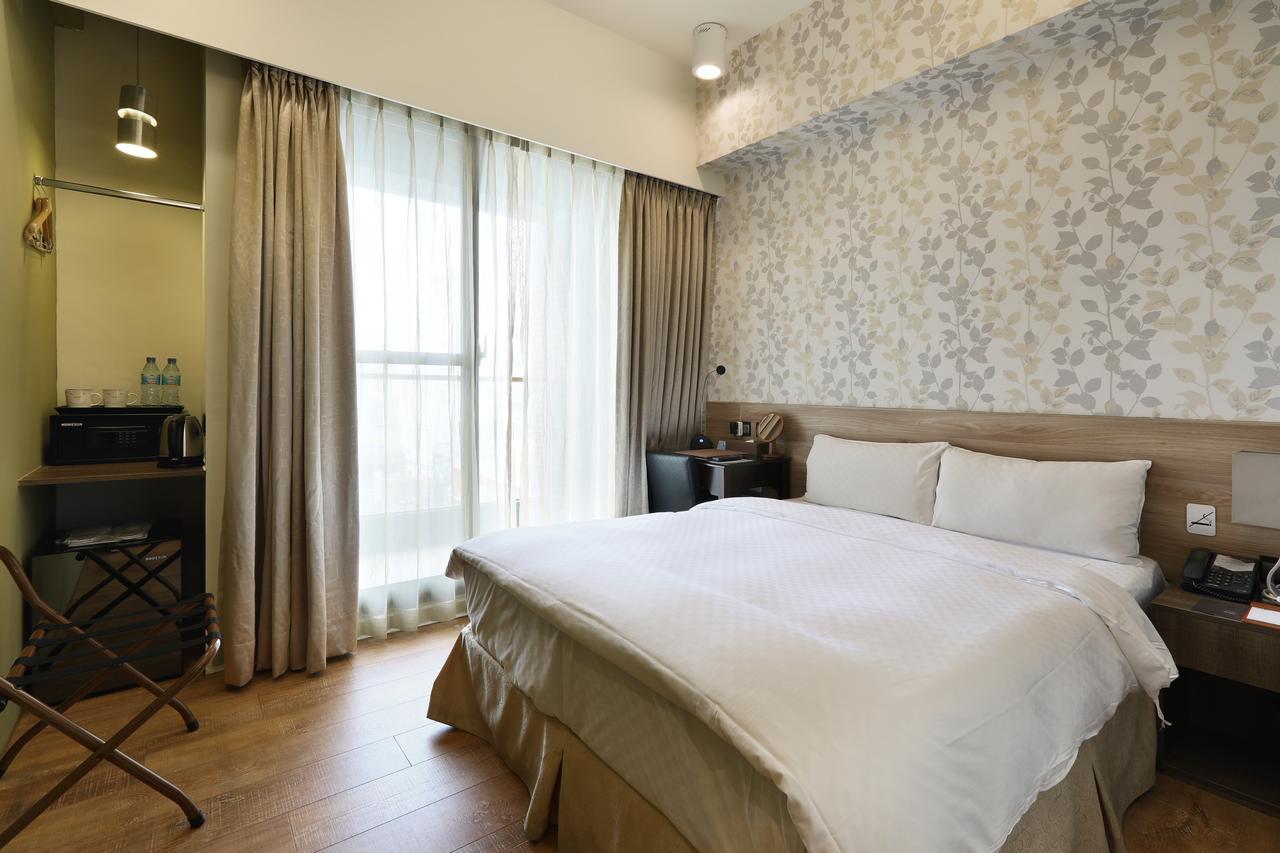 Kun Hotel Taichung Extérieur photo