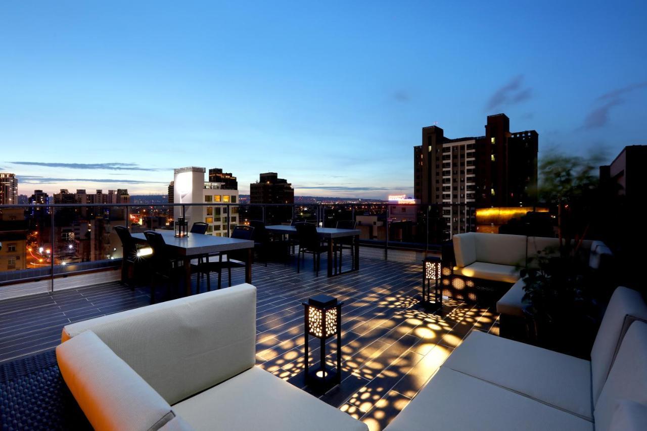 Kun Hotel Taichung Extérieur photo